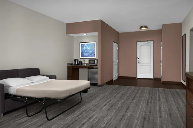 جناح بسريرين كوين لذوي الإعاقة، Hilton Garden Inn Greensboro Airport 1/9