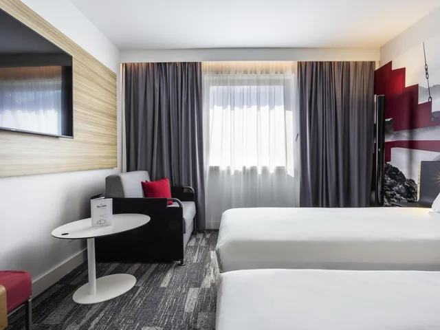 Superior, Twin Beds, Sofa, Novotel Annecy Centre 4/6