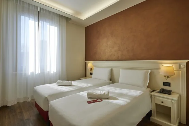 Room, Twin Beds, Hotel Galimberti 2/9