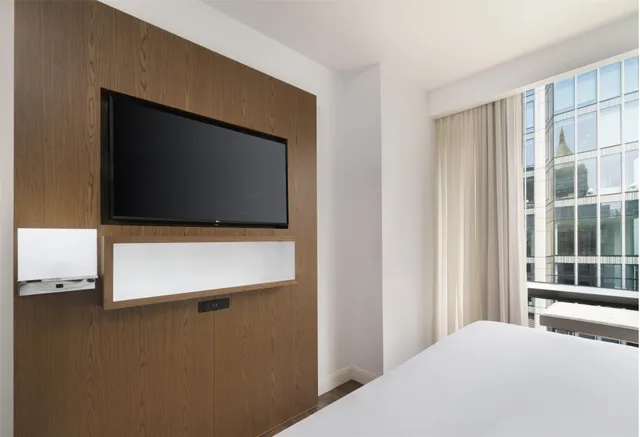 Connecting, King Bed, Large, Accessible, Best Western Premier Empire State Hotel 9/10