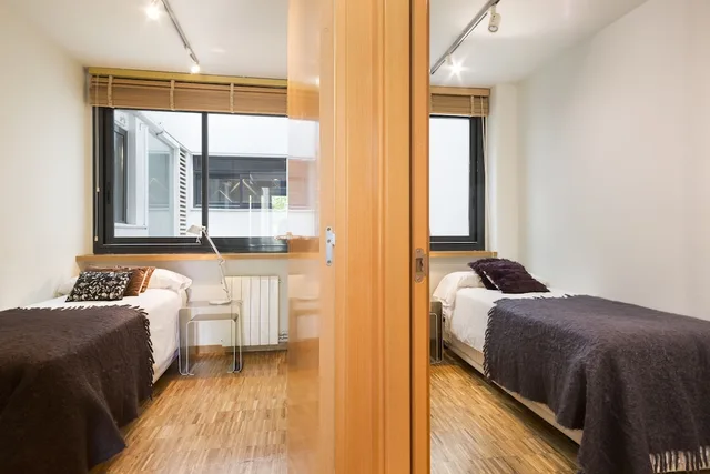 3 Bedrooms, Executive, Apartment, 1 Double and 4 Single Beds, Balcony، My Space Barcelona Executive Apartments 7/10
