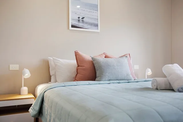 2 Bedrooms, Family, Apartment, King and Queen Bed, Two Story, 2 Sofa، Sea Foam Villas 2/3