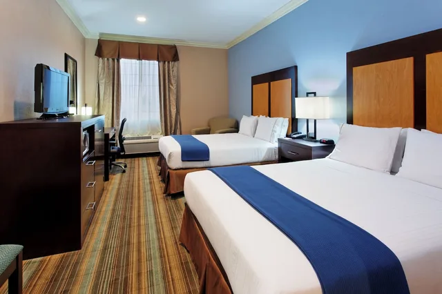جناح ركني بسريرين كوين، Holiday Inn Express Benicia 1/5