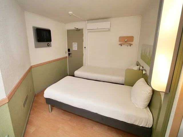غرفة بسريرين منفصلين، Ibis Budget Blois Centre 1/10