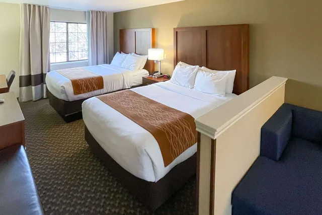 جناح بسريرين كوين، Comfort Inn Midtown 2/5