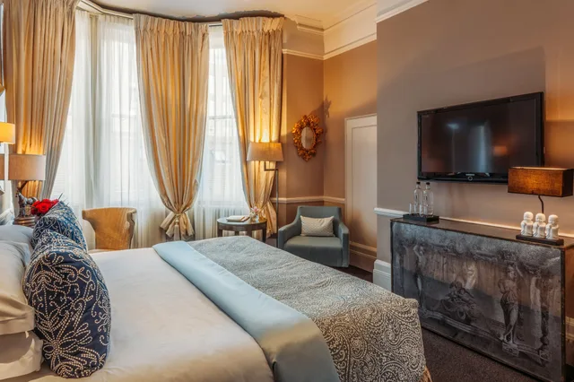 Gardens, Deluxe, Twin Beds, King Bed، No 11 Cadogan Gardens Hotel 3/10
