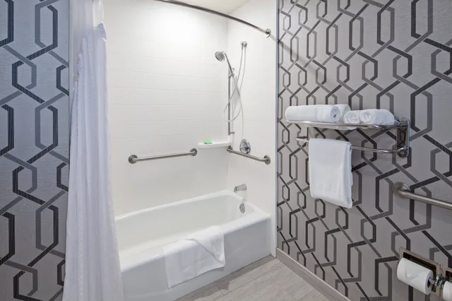 غرفة قياسية بسرير كينج بإطلالة على المدينة، Holiday Inn Express Hollywood Walk of Fame An Ihg Hotel 7/9