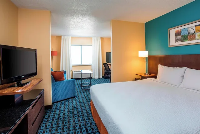 جناح بسرير كينج مع أريكة، Fairfield Inn Suites Cheyenne 1/1