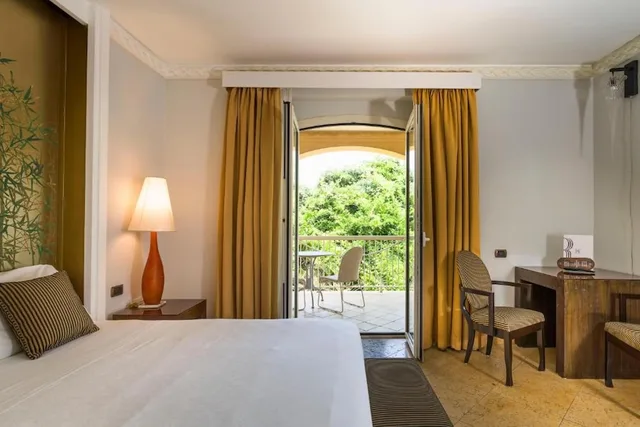 غرفة سوبيريور بسرير كوين، Romano Palace 1/4