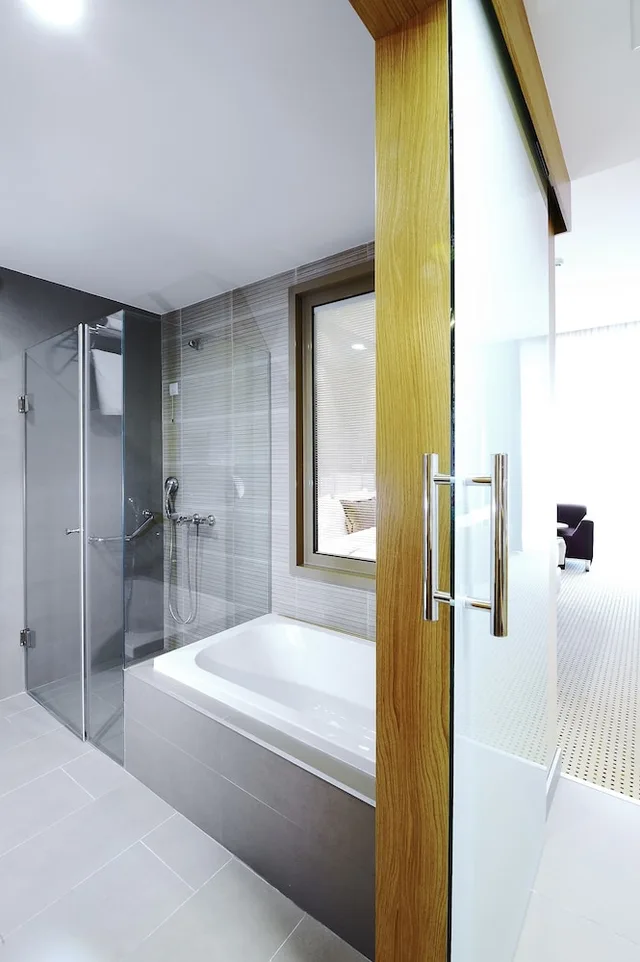 غرفة تنفيذية بسريرين منفصلين، Ramada by Wyndham Podgorica 4/4