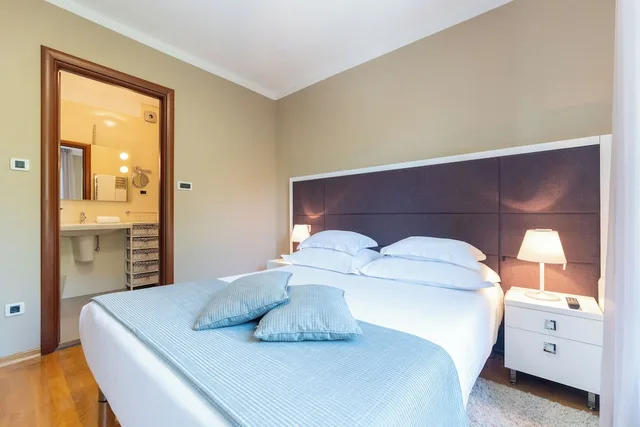 2 Bedrooms, Superior, Apartment, 2 King Beds, Balcony, THE RESIDENCE 2/5