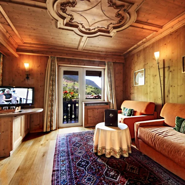Suite, HOTEL BAITA DEI PINI 4/10