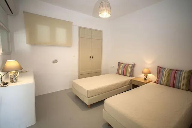 2 Bedrooms, Apartment, Garden View, Irida Luxury Apartments 4/10