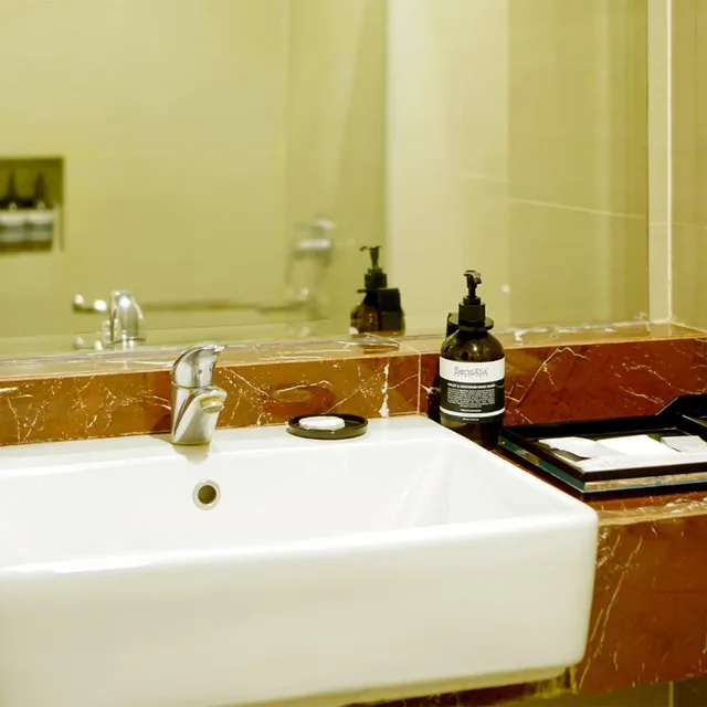 جناح جونيور، Grand Arabia Hotel 5/5