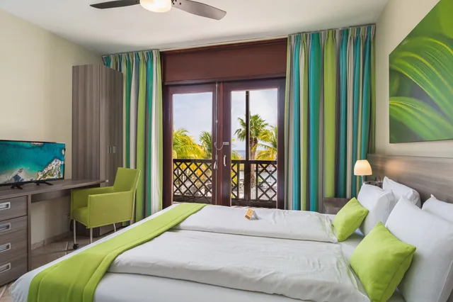 جناح بسرير كينج وسرير كوين بإطلالة على البحر بغرفتي نوم، Lions Dive Beach Resort Curacao 3/10