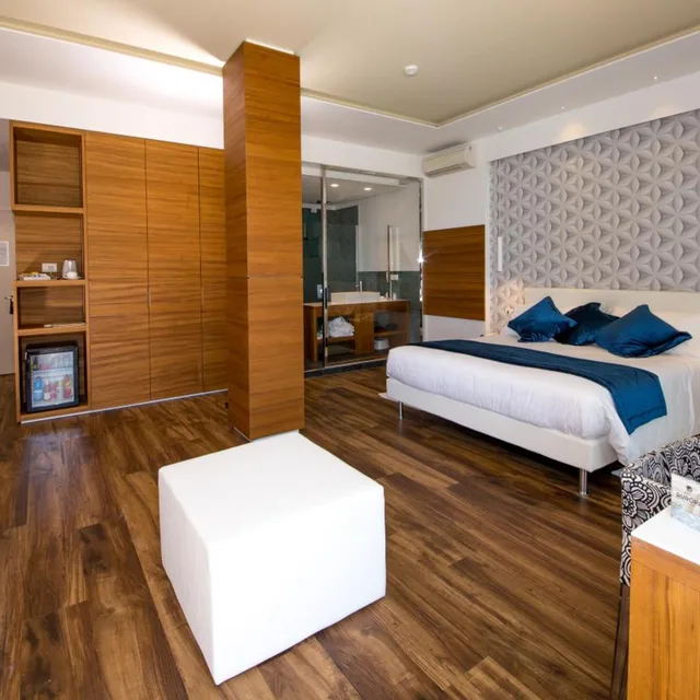 جناح جونيور بإطلالة على البحر، Hotel Aurora 1/10