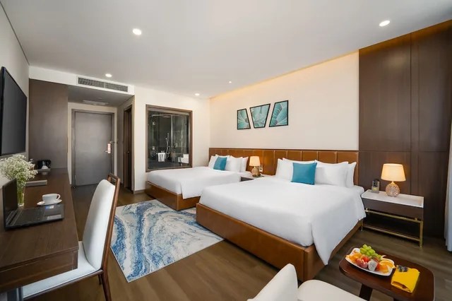 جناح بسريرين منفصلين وسريرين كوين بغرفتي نوم، Golden Lotus Grand Hotel 7/8