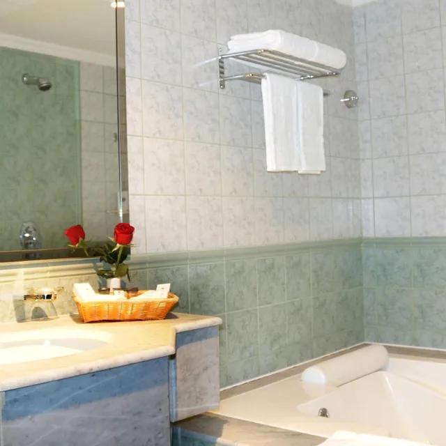 جناح جونيور بسرير كينج بجاكوزي، فندق التنفيذيين العليا(Executives Hotel Olaya) 7/10