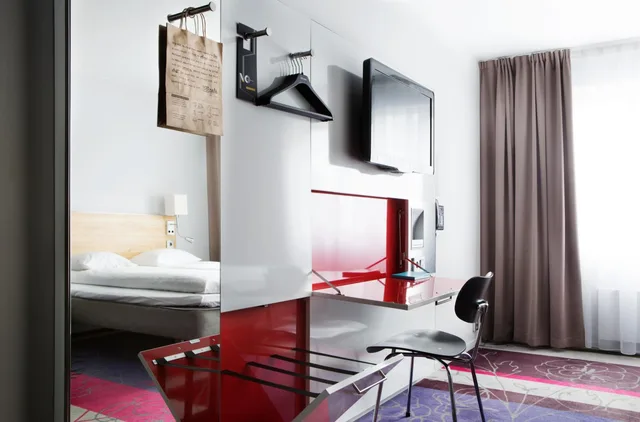 غرفة سوبيريور بسرير كوين مع أريكة، Comfort Hotel Xpress Youngstorget 2/3