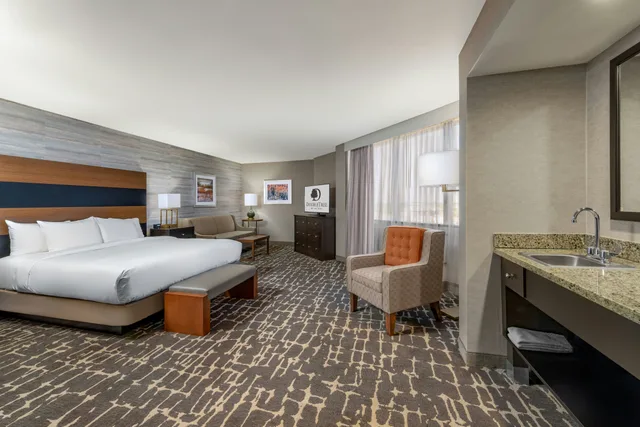 جناح جونيور بسرير كينج، Doubletree By Hilton Denver-Aurora 1/3