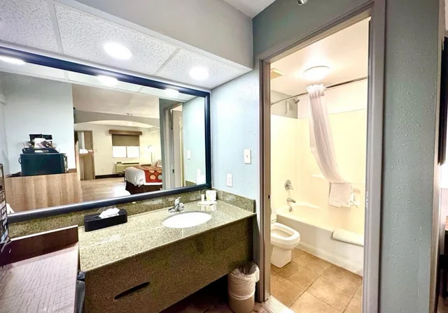غرفة قياسية بسريرين كوين، SureStay Plus by Best Western Cannon A.F.B. 6/7