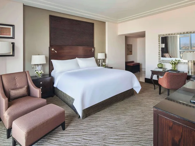 Fairmont Gold, Junior Suite, King Bed, Kaaba View، فندق ساعة مكة فيرمونت(Makkah Clock Royal Tower A Fairmont Hotel) 6/10