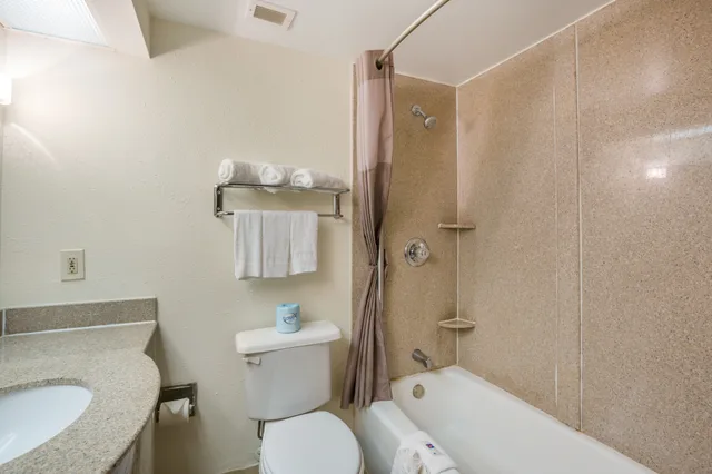 Standard, 2 Queen Beds, Budgetel Inns & Suites - Atlanta Galleria Stadium 4/5