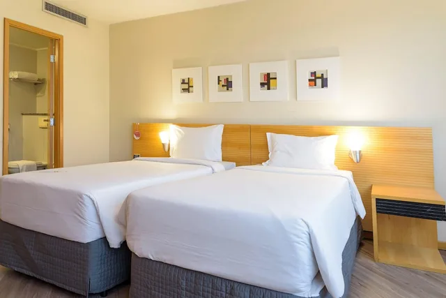 غرفة قياسية بسريرين فرديين، Golden Tulip Brasilia Alvorada 2/10