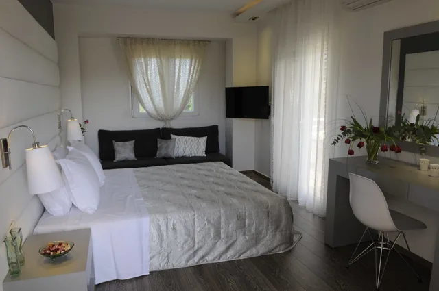 استوديو سوبيريور بسرير كوين، Fillis House 1/3