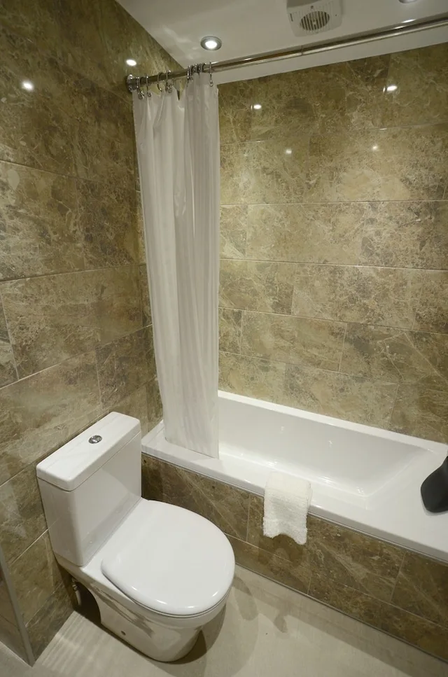 غرفة قياسية بسرير مزدوج، Harboro Hotel 3/3