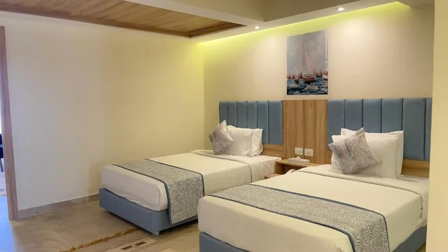 Deluxe Room Pool View, Jasmine Palace Resort and Spa 2/3