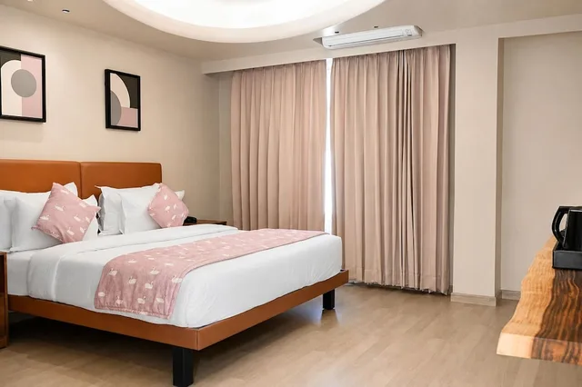 غرفة بريميير بسرير مزدوج بشرفة، HOTEL POONAM HAVELI 4/10