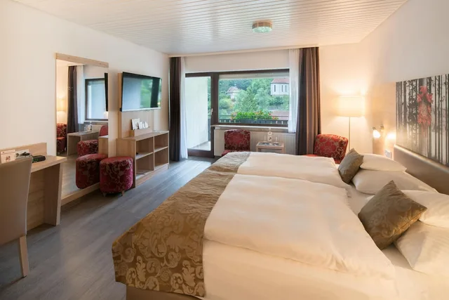 غرفة عائلية بسرير مزدوج مع أريكة، Best Western Plus Hotel Schwarzwald Residenz 1/10