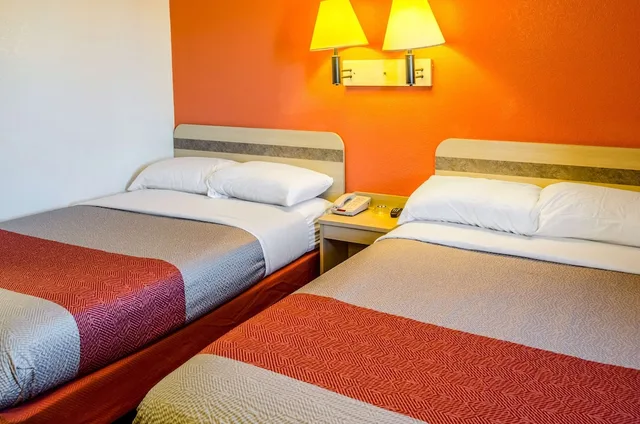 غرفة بسريرين مزدوجين، North Charleston Lodge 1/1