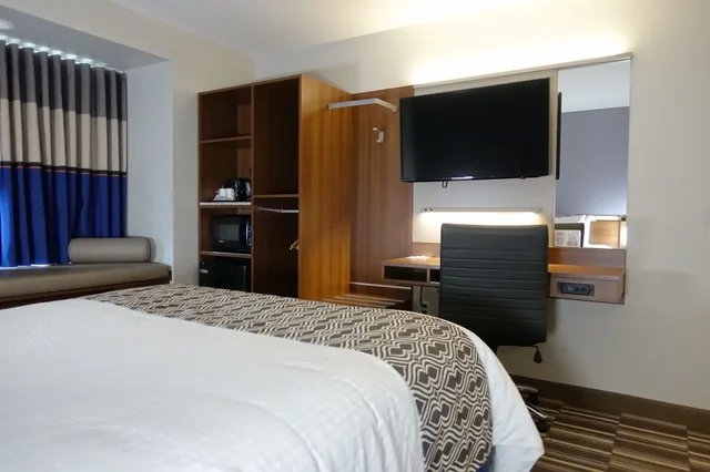 غرفة بسرير كوين لذوي الإعاقة، Microtel Inn & Suites By Wyndham Sault Ste. Marie 6/10