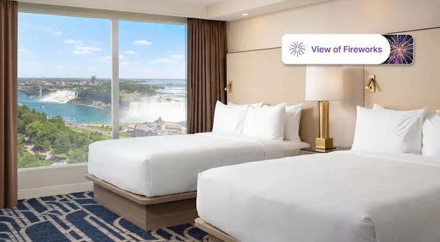 Premium, Suite, 1 King and 2 Queen Beds, Falls View, Middle Floor، Embassy Suites By Hilton Niagara Falls Fallsview 2/5