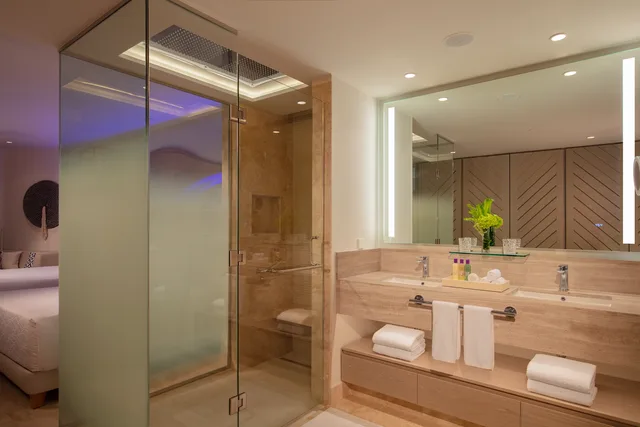 جناح جونيور بإطلالة على البحر، BREATHLESS CANCUN SOUL RESORT AND SPA 2/2