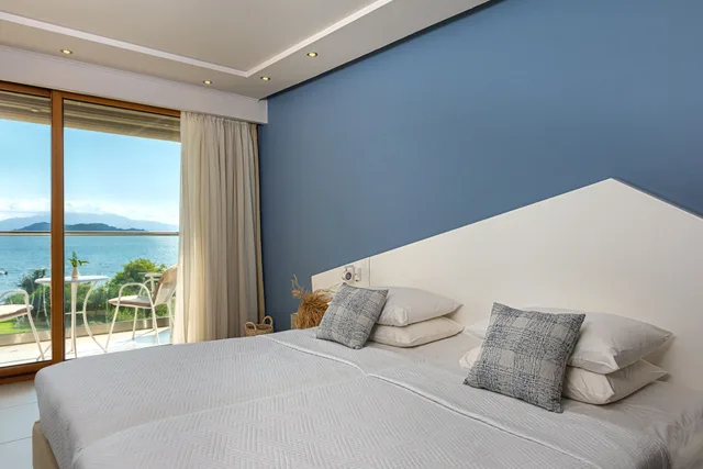 غرفة قياسية بسريرين منفصلين بإطلالة على البحر، Kassandra Bay Resort, Suites and Spa 3/10