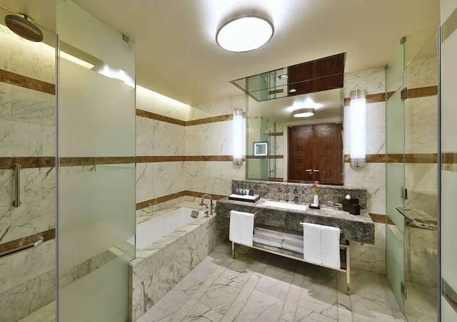 Premier, Suite, Partial Kaaba View, Lounge Access، فندق كونراد مكة(Conrad Jabal Omar Makkah) 5/6