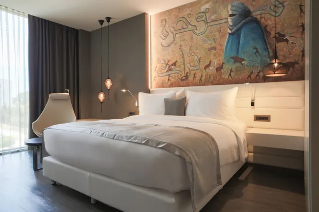 غرفة قياسية بسرير كينج، The Legacy Luxury Hotel Algiers 1/2