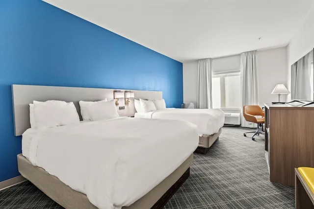 Upgrade, Efficiency, Suite, King and Queen Bed, Sofa، Comfort Inn & Suites Glenwood Springs On The River 8/10