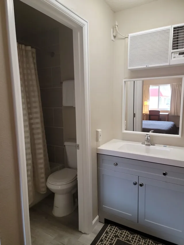 Luxury, 2 King Beds, Mountain View, Garden Of The Gods Motel 4/4