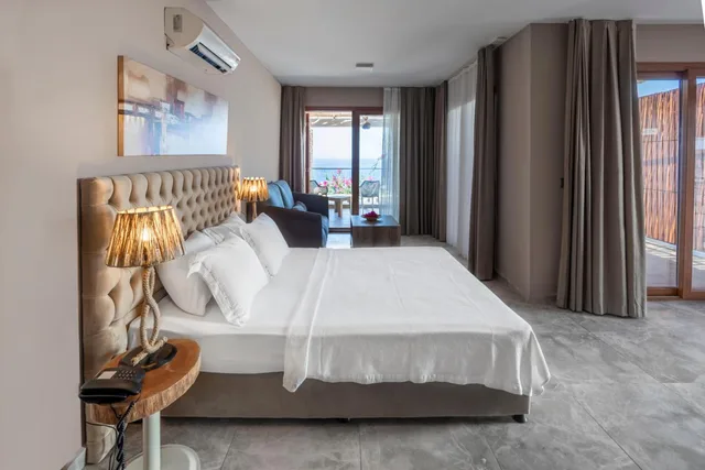 جناح جونيور، Vega Aparts & Residences 1/3