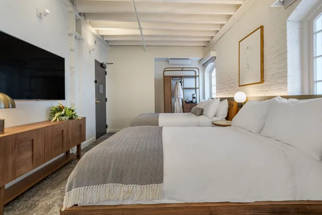 غرفة بسريرين مزدوجين، One11 Hotel 2/8
