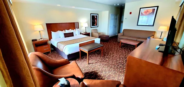 غرفة قياسية بسرير كوين، Best Western Plus Northwoods Inn 4/10