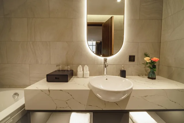 غرفة فاخرة بسرير كينج، Nhat Ha Lavish Hotel 6/6