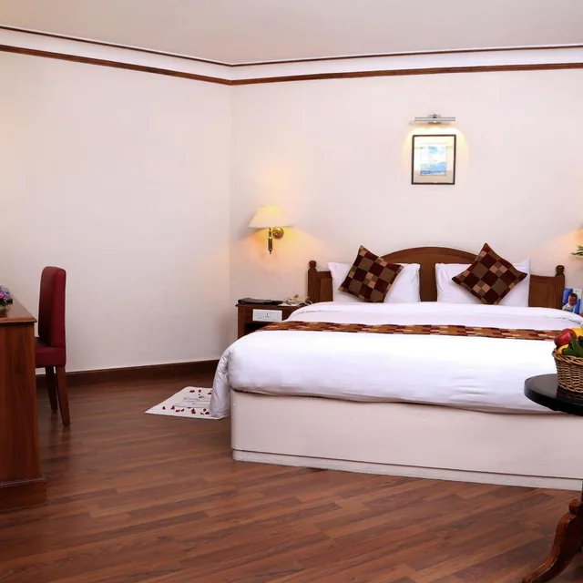 جناح ديلوكس، Gokulam Park Hotel & Convention Centre 1/5