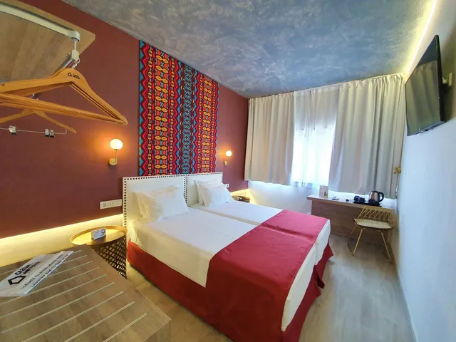 غرفة مفردة، Casual Inca Porto 9/14