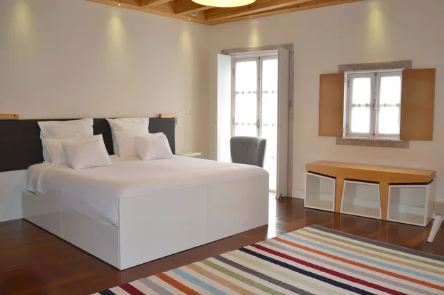 Loft, 1 King and 4 Single Beds, City View, Balcony, Extendall 3/10