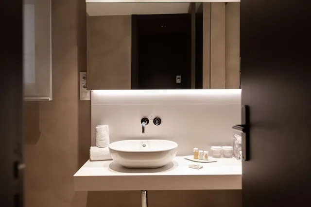 غرفة بسرير كينج، Alexandra Barcelona Hotel Curio Collection By Hilton 9/9